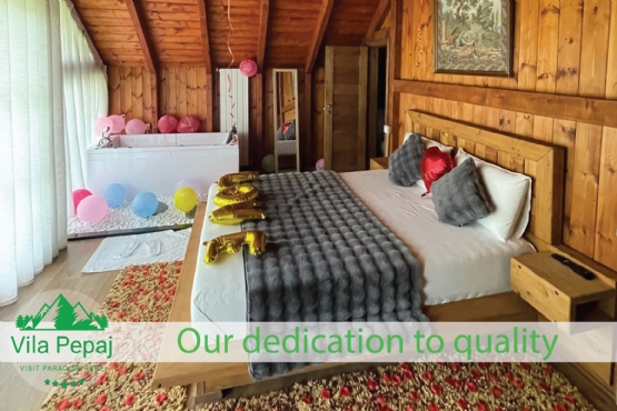 Dhoma hoteli razem, Dhoma bujtine razem, dhoma cift razem, Hotele dhe bujtina near Razëm, Geshtenja razem, mish te pjekur ne hell razem, piknik ne mal razem, Maz e ziere gatim tradicional, Kacamak, Mish Qingji dhe keci